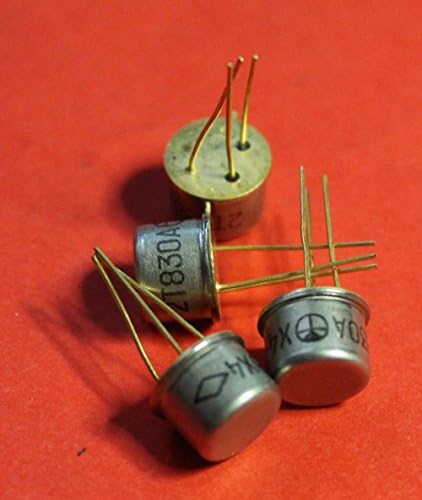 Един силициев Транзистор Военен KT830A (2T830A) аналогов 2N5781 Златен СССР 2 бр.