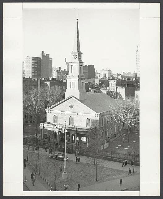 Исторически находки Снимка: Изглед от птичи поглед на църквата Свети Марко в Бауэри, 1953